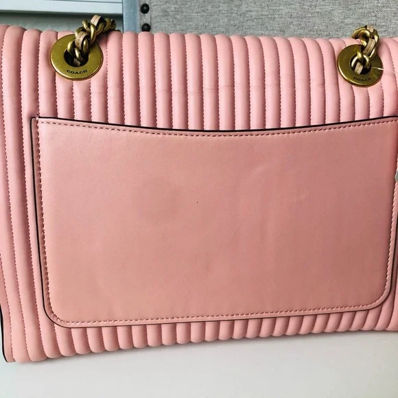 Gorgeous COACH Pink Quilted Leather Shoulder Bag - Picture 13 of 15
